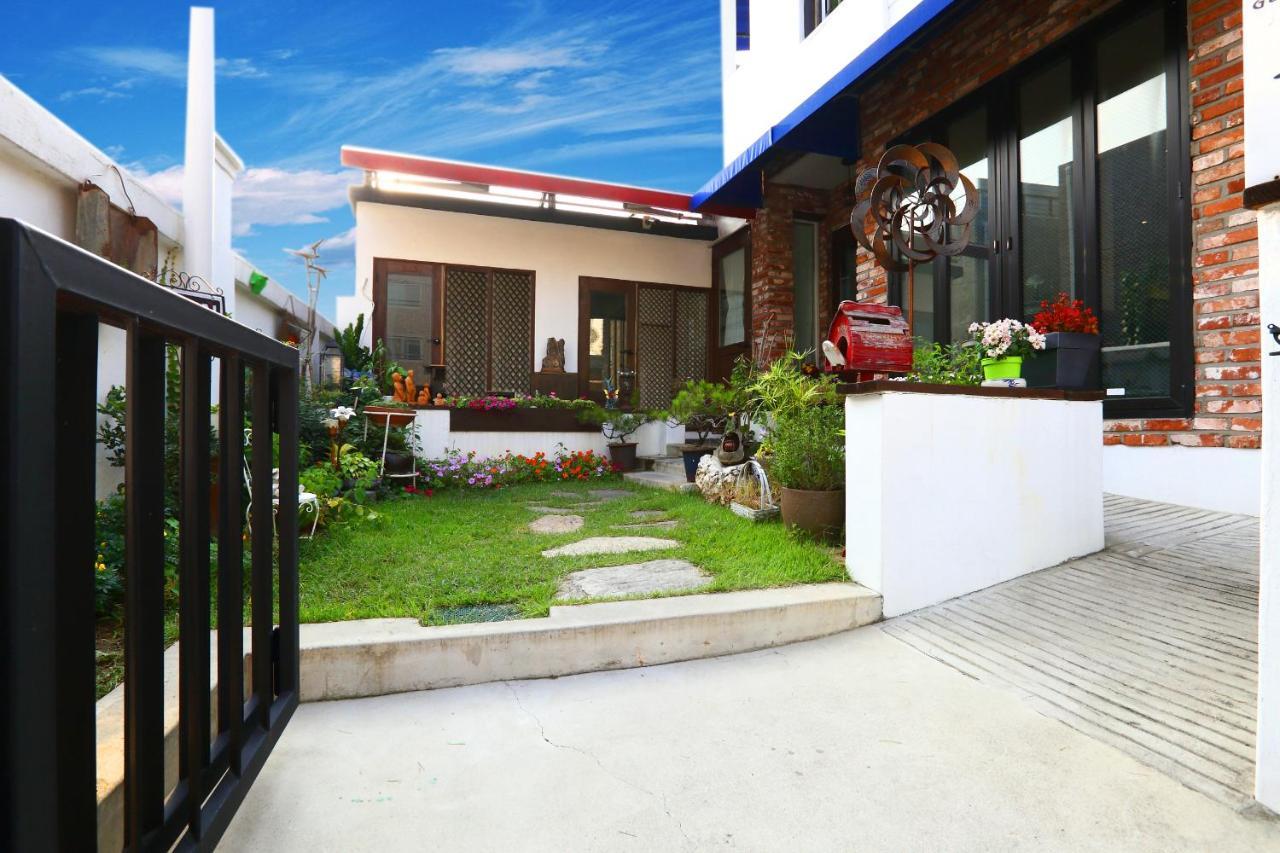 ג'אונג'ו Yujung Guesthouse מראה חיצוני תמונה